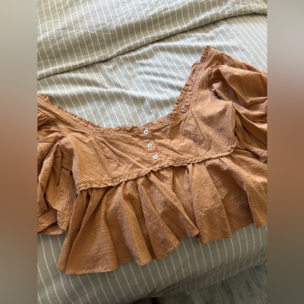 Free people Women's Ruffled Off-Shoulder Top in Tan